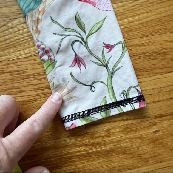 Yoga Democracy pretty in pink butterfly eco friendly leggings XS - Picture 9 of 9